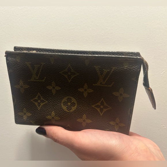 Louis Vuitton Brown and Gold Monogram Pouch EUC - Picture 15 of 15